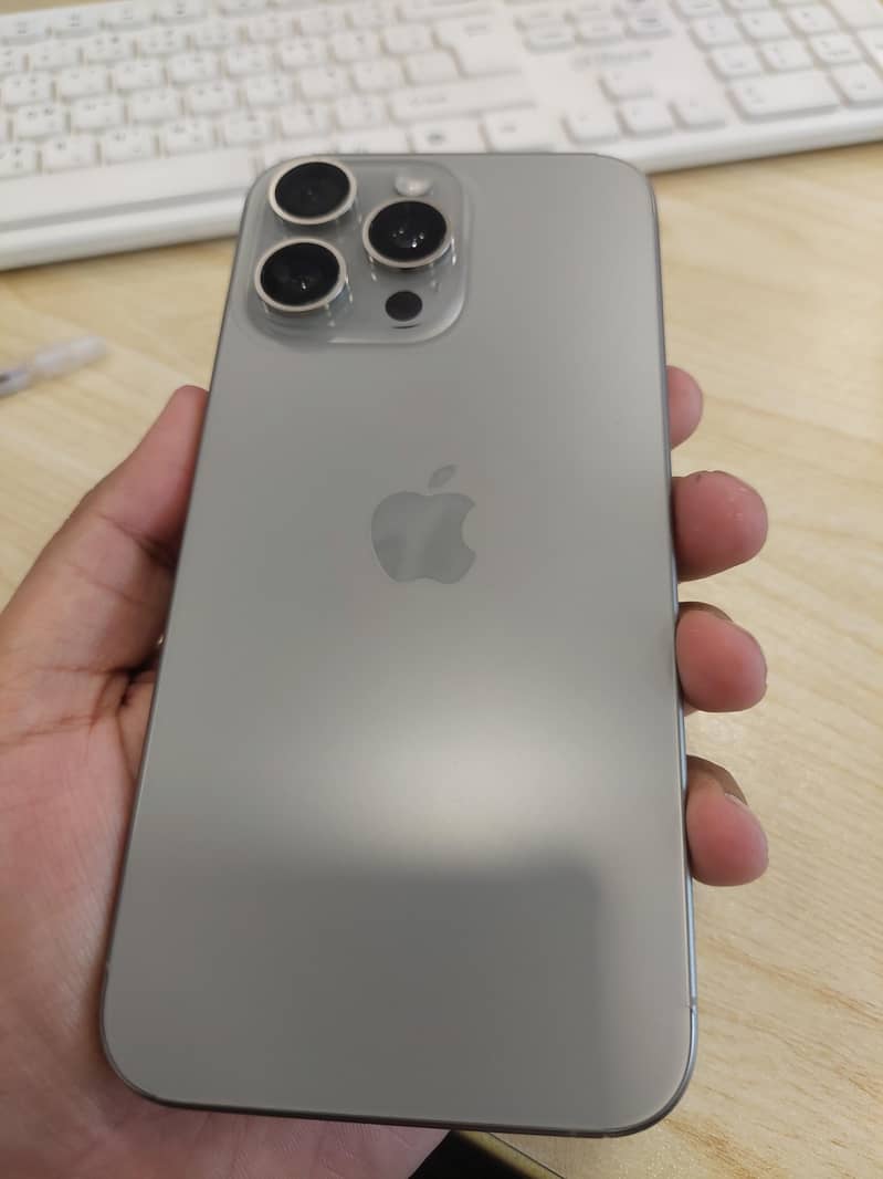 Iphone 15 Pro Max 0