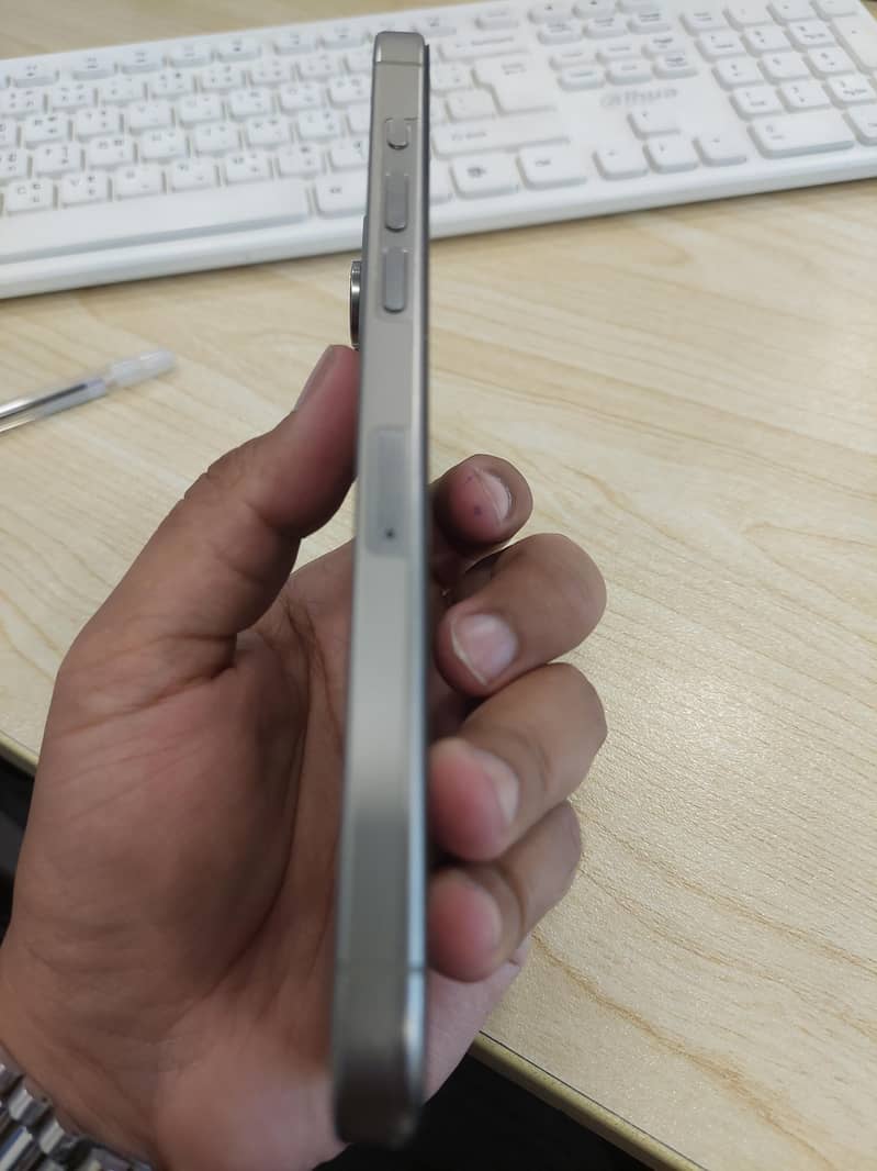 Iphone 15 Pro Max 4