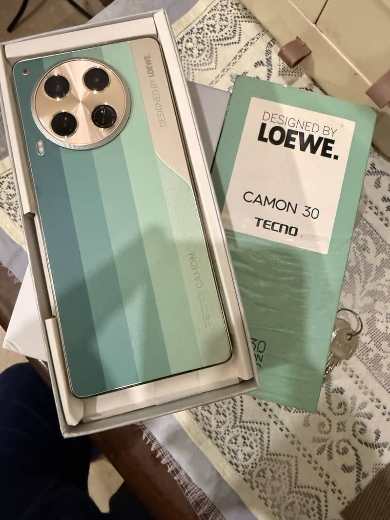 Tecno CAMON 30 2