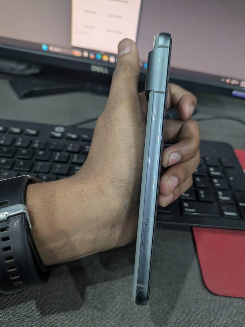 Google Pixel 8 2