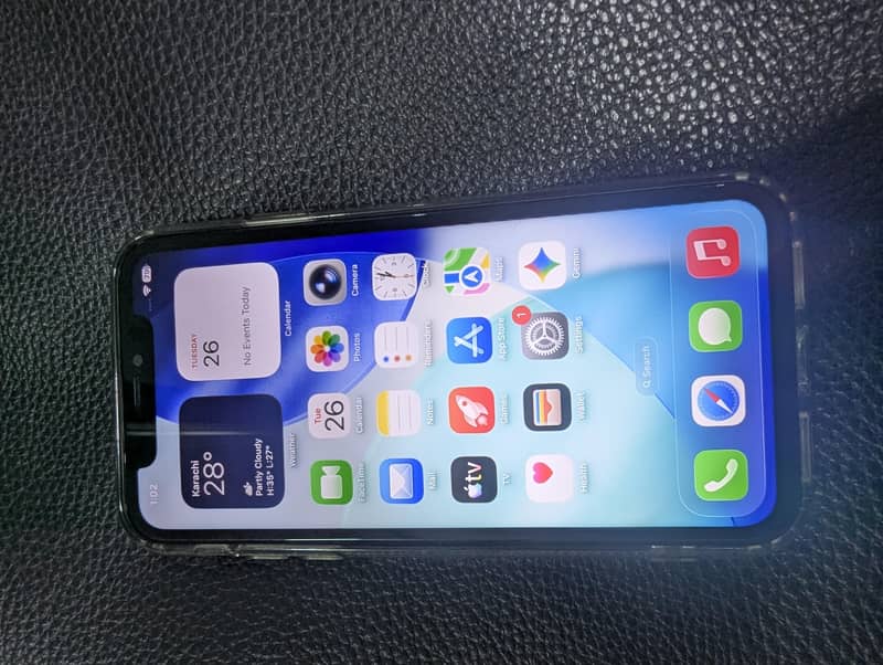 Apple iPhone 11 3