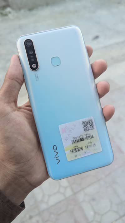 Vivo Y19 - 4 / 128