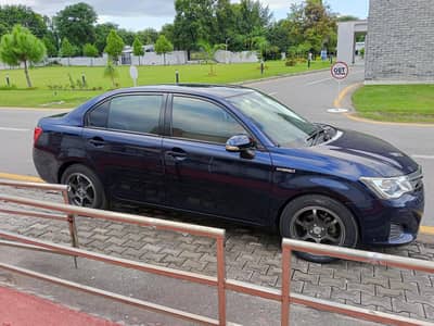 Toyota Corolla Axio 2014