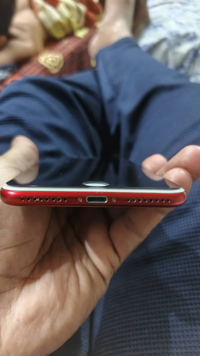 Apple iPhone 7 Plus 3