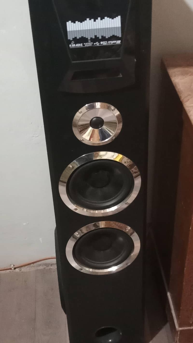 tower  woofer 1