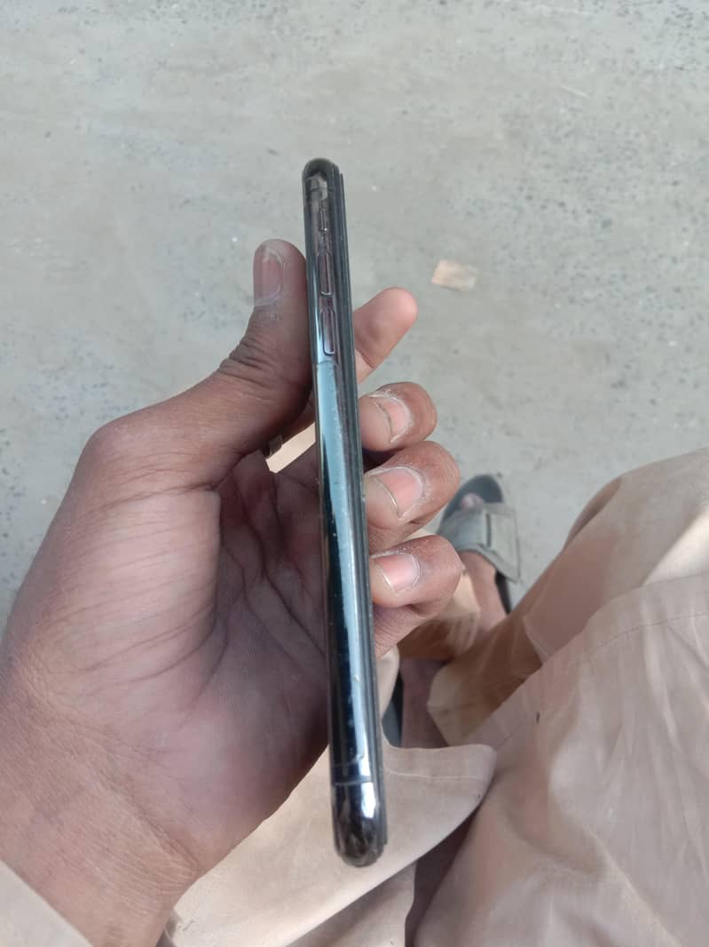 Apple iPhone X 1
