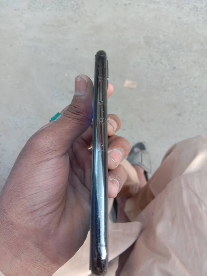 Apple iPhone X 2