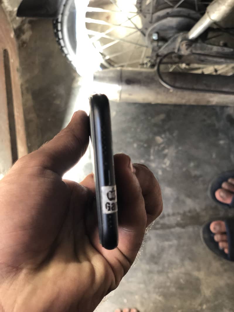 iphone xr 1