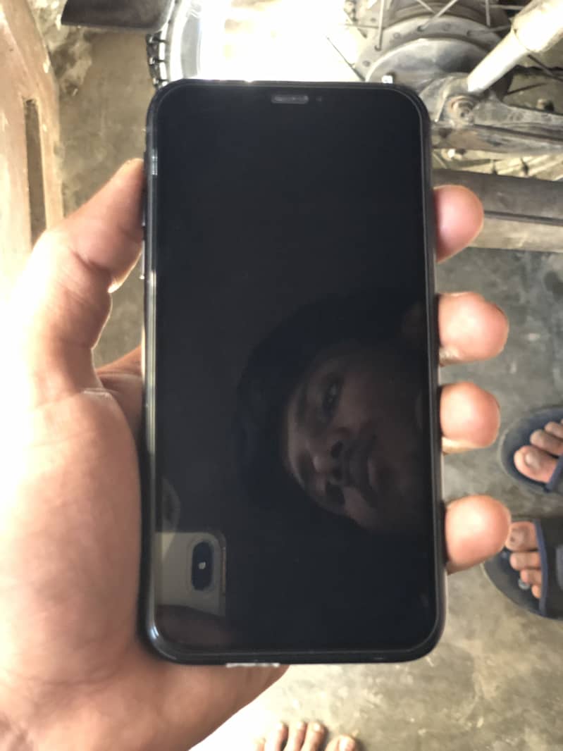 iphone xr 4