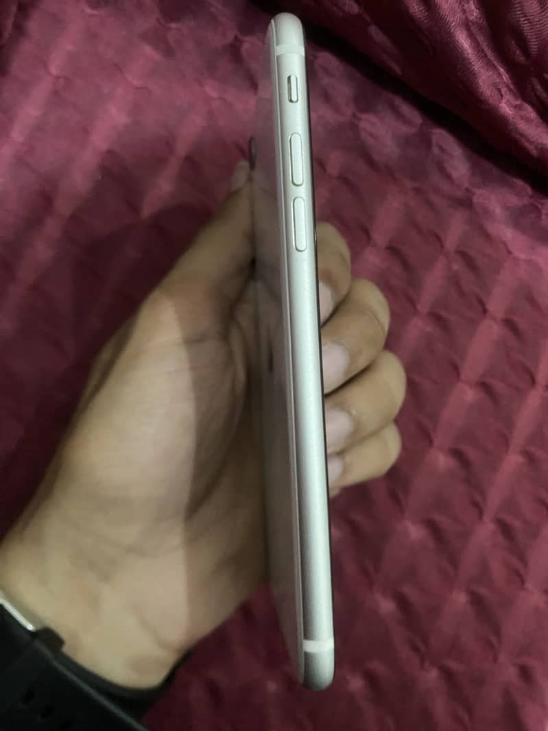 Iphone SE 2020 Model 5