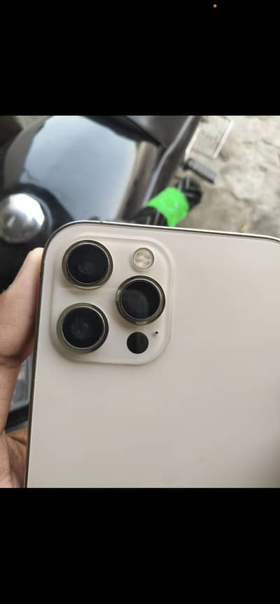 iPhone 12 Pro max exchange possible with redmagic phones
