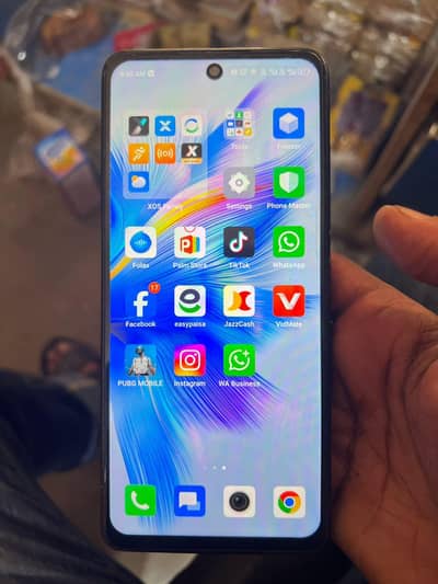 Infinix Note 30