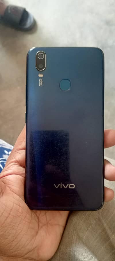 Vivo Y11 (3GB/32GB) – Mint Condition, Complete Box