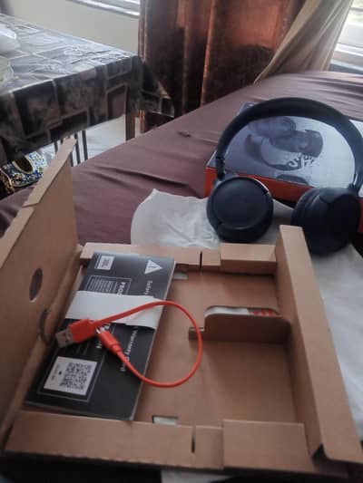 Tune 520 bt head phone 10/10 condition
