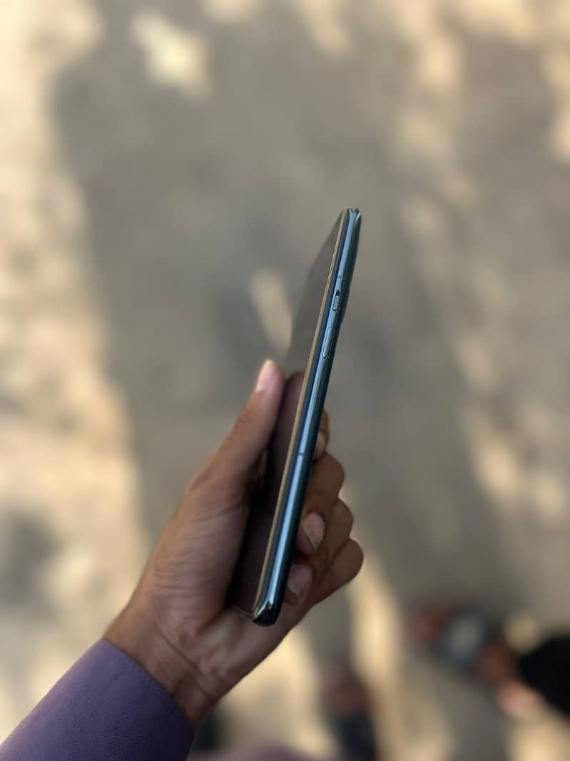 One Plus 9 Pro 4