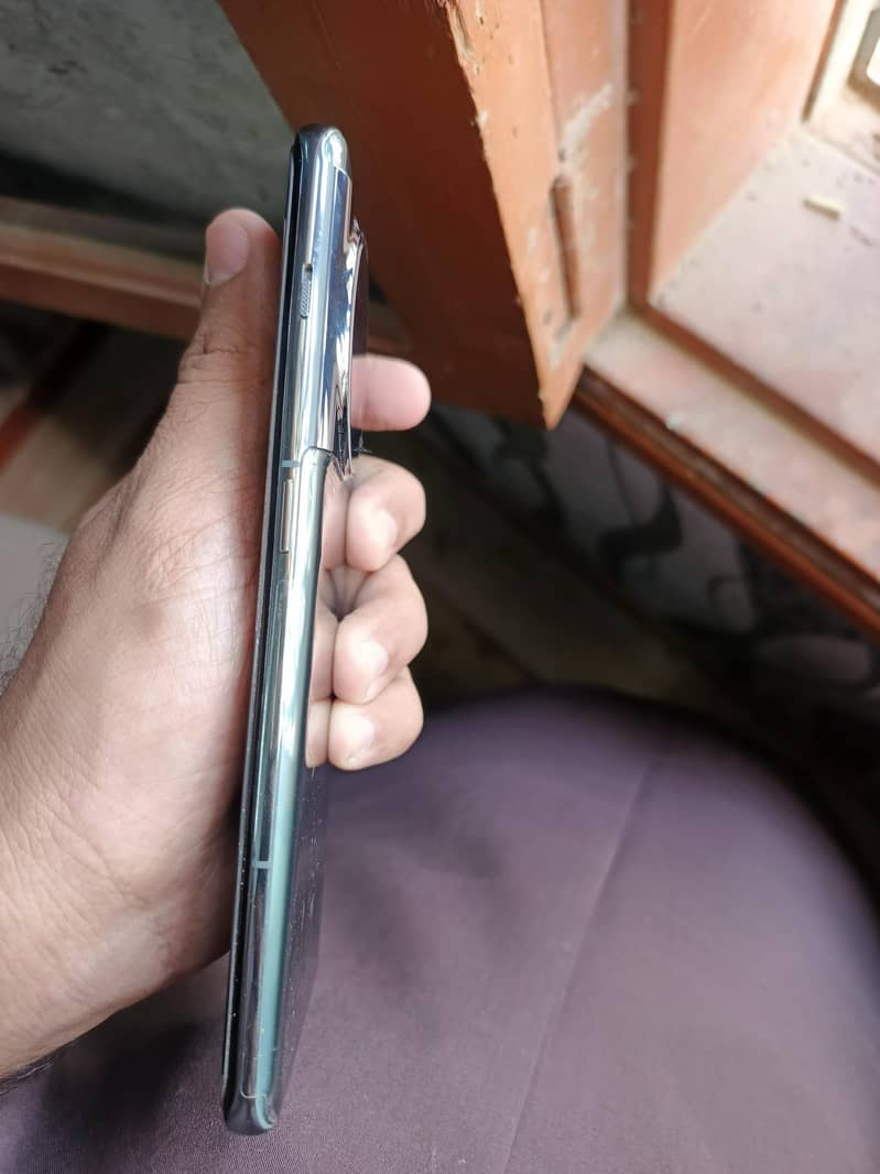 One Plus 11 6