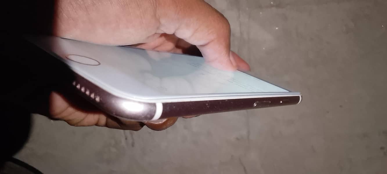 Apple iPhone 7 4