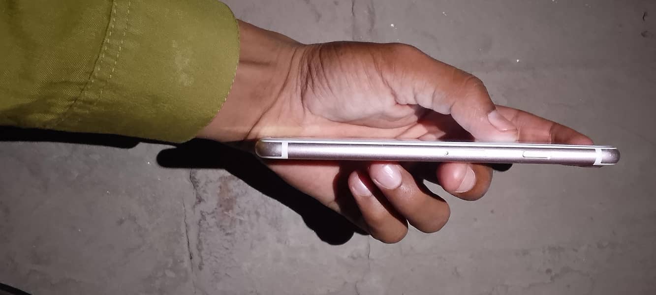 Apple iPhone 7 5