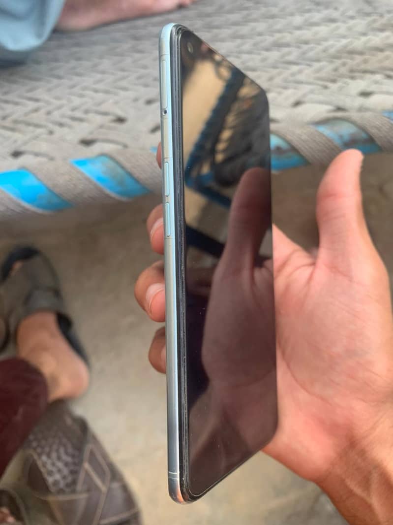 OPPO A76 3