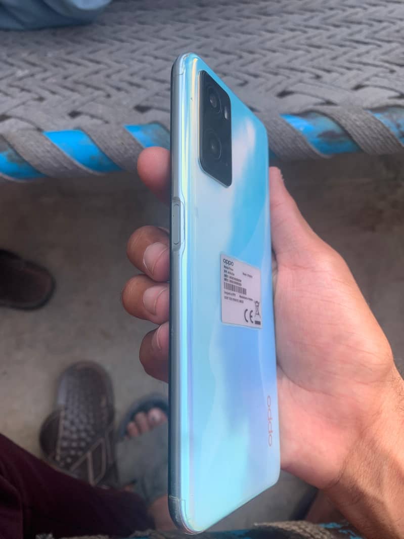 OPPO A76 0