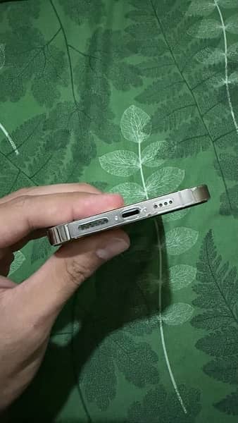 Iphone 13 pro max non pta 128 jb 10/10