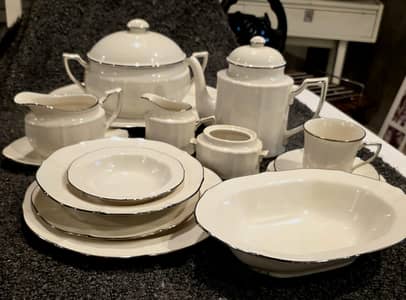 Noritake Dinner & Coffee Set for 12 persons. Platinum category.