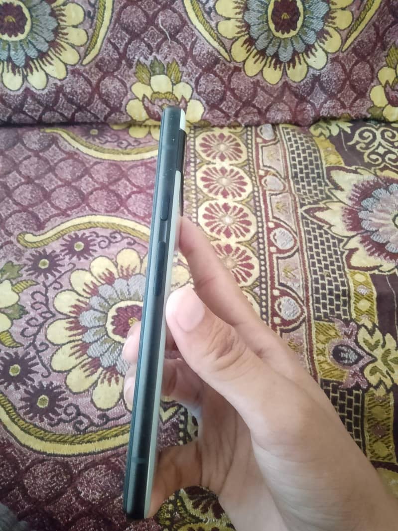 Google Pixel 6a -- Mint Condition [10/10] 1