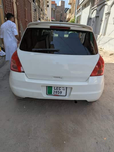 Suzuki Swift 2012
