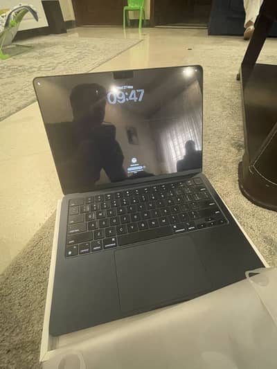 Macbook Air M2 2023