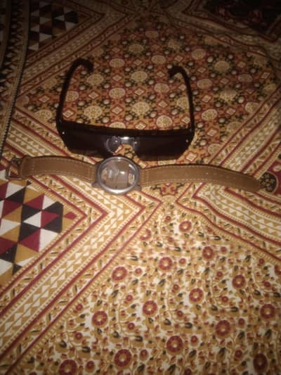 watch ⌚ and  glasses