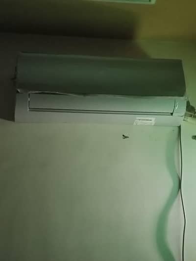 Haier Pearl Pro Inverter Only One Season used