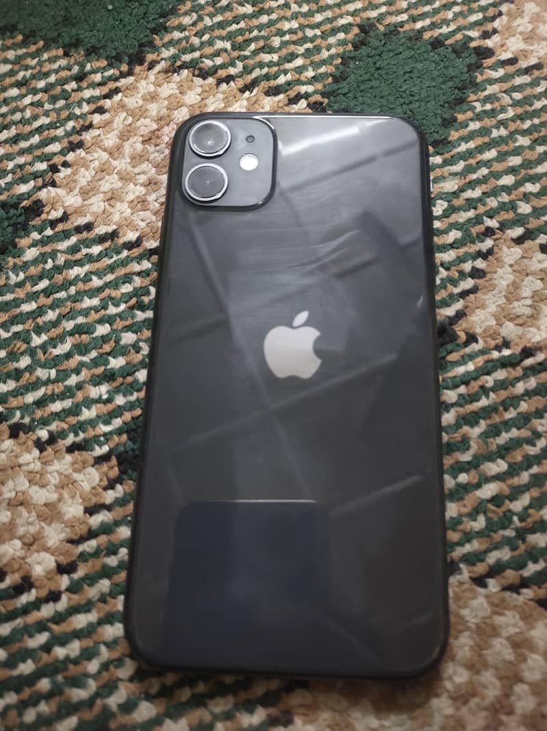 Apple iPhone 11 4