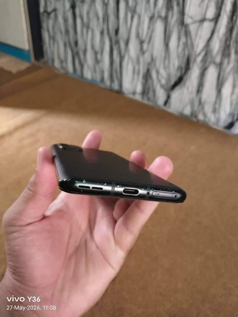 One Plus 9R 3