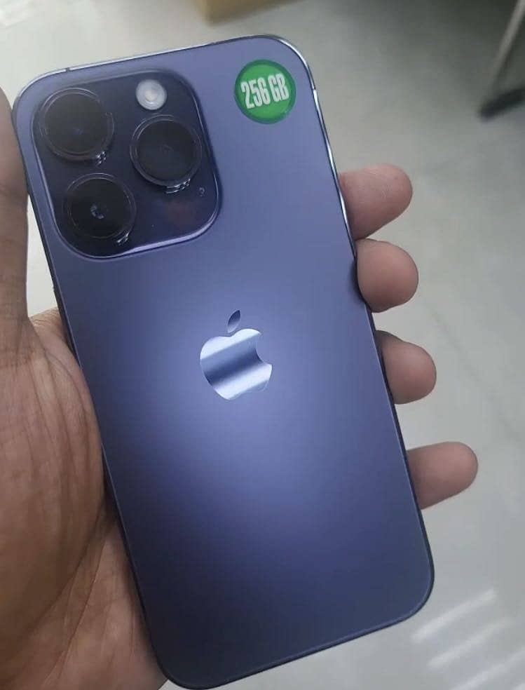 iPhone 14 pro 1