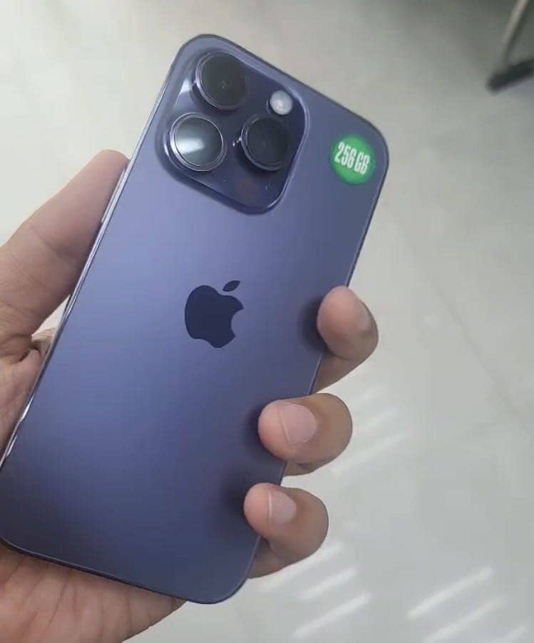 iPhone 14 pro 5