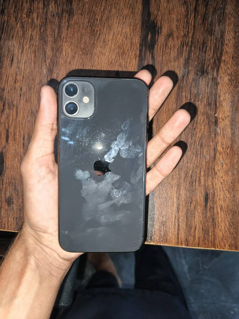 Apple iPhone 11 3