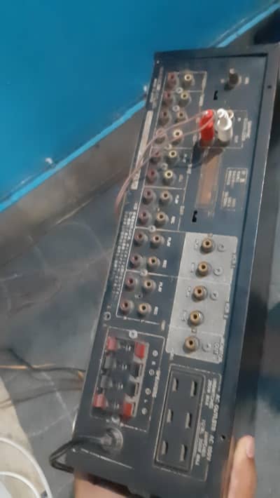 akai amplifier &pioneer speaker