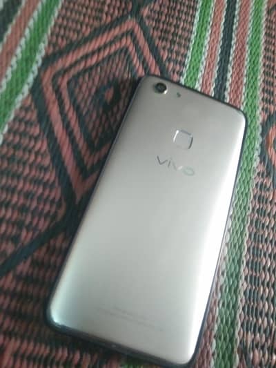 Vivo V7