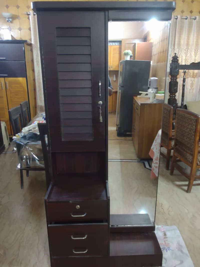Dressing Table 5