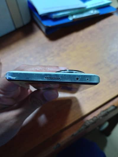 Honor 200 pro(moonlight white colour)