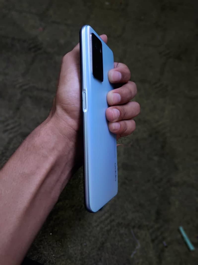 OPPO A76 4