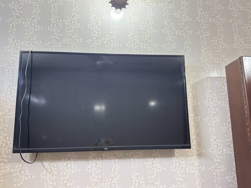TCL led 1