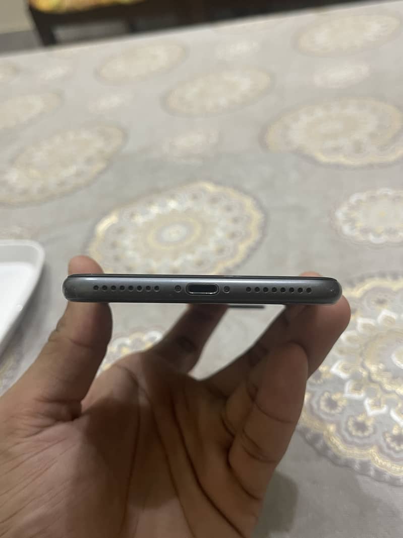 iPhone 8plus 256Gb 5