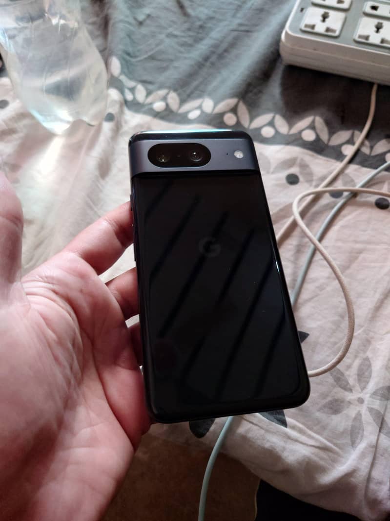 Google Pixel 8 2