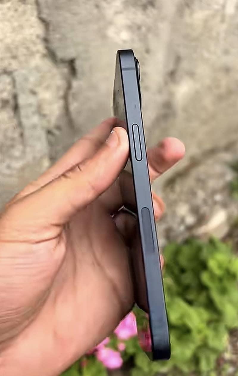 IPhone13jv 0