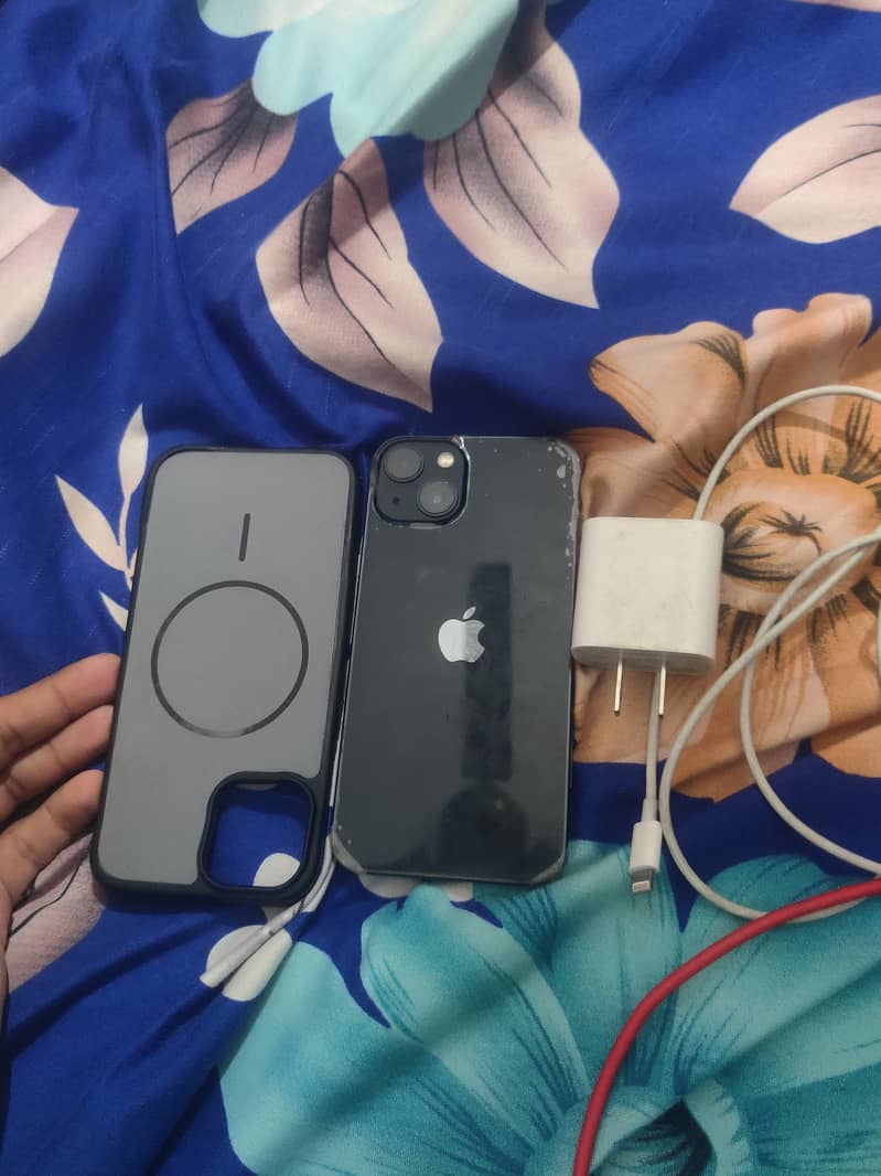 Apple iPhone 13 0