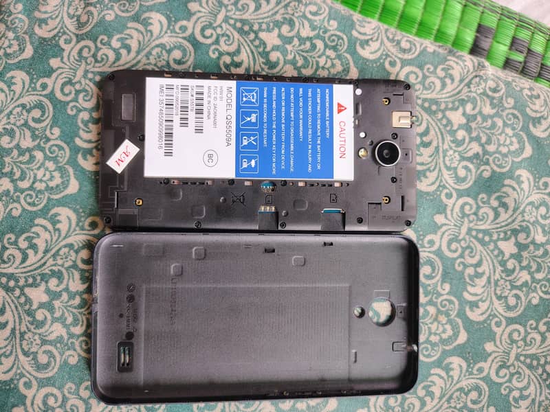 Hisense E60 0