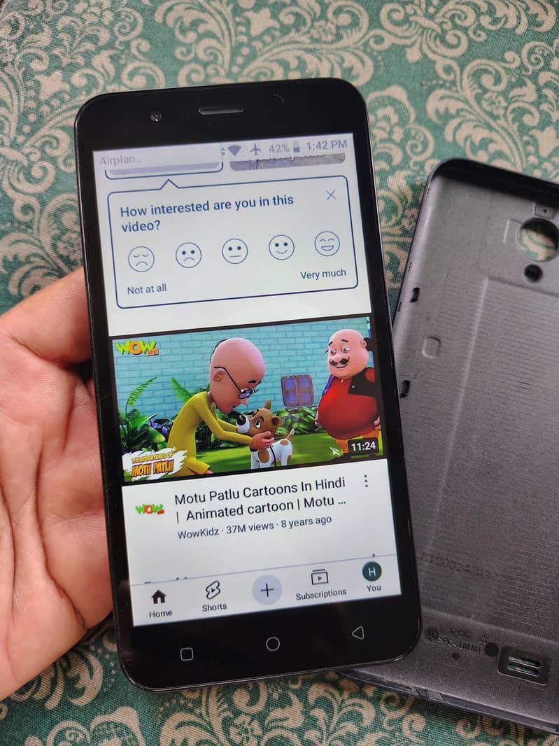 Hisense E60 1