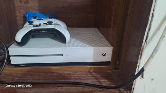 Xbox one s 2tb