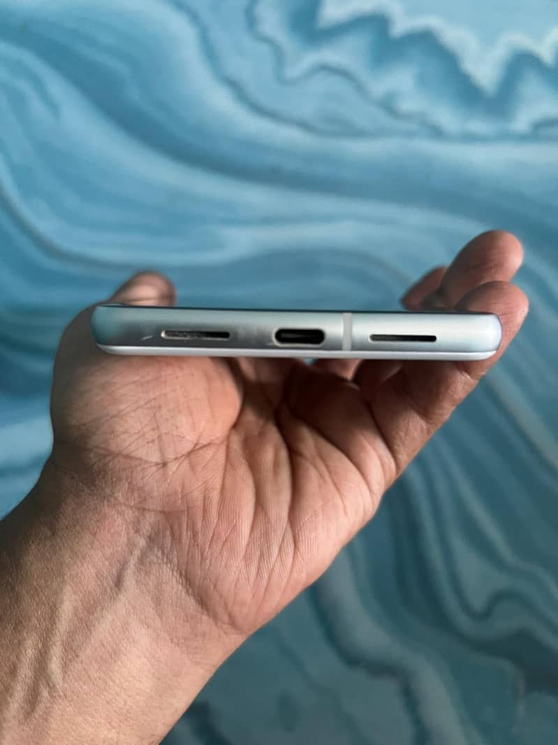 Google Pixel 7 3
